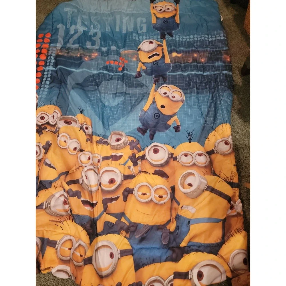 Universal Studios 2014 Despicable Me Digital Minions Twin Comforter Reversable